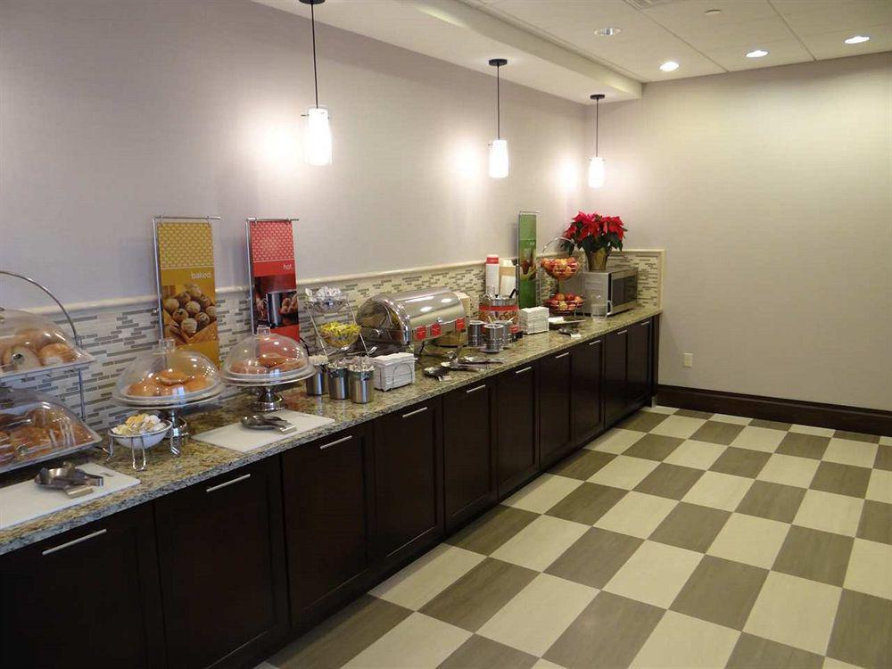 Hampton Inn Carlstadt At The Meadowlands Экстерьер фото