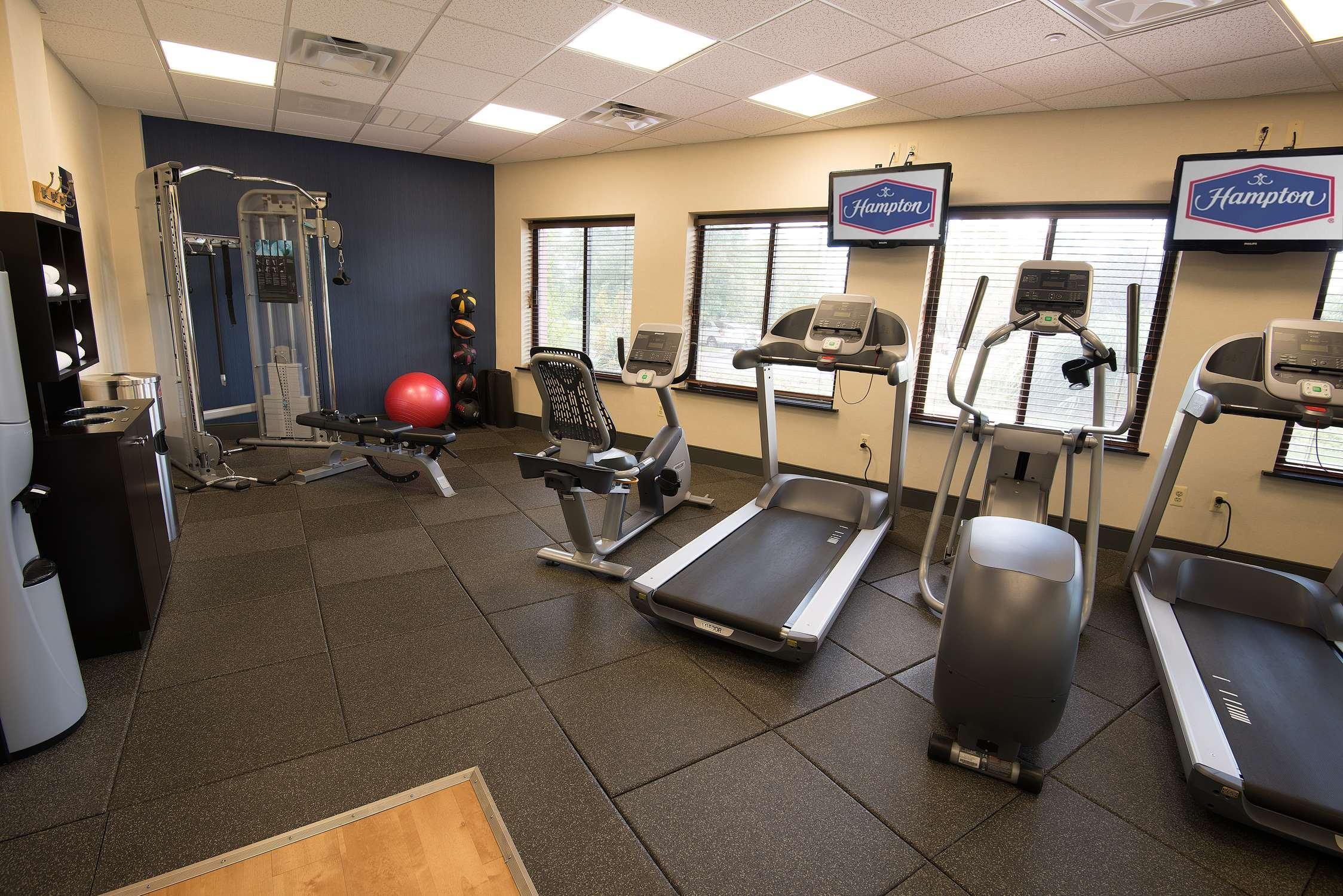 Hampton Inn Carlstadt At The Meadowlands Экстерьер фото