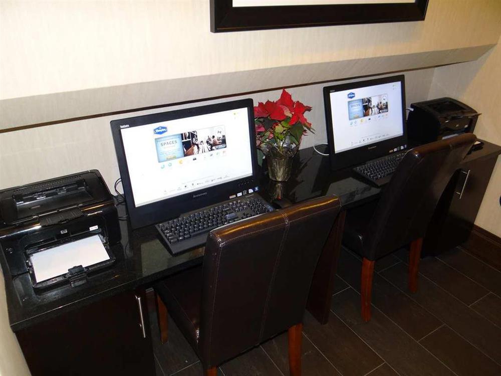 Hampton Inn Carlstadt At The Meadowlands Удобства фото
