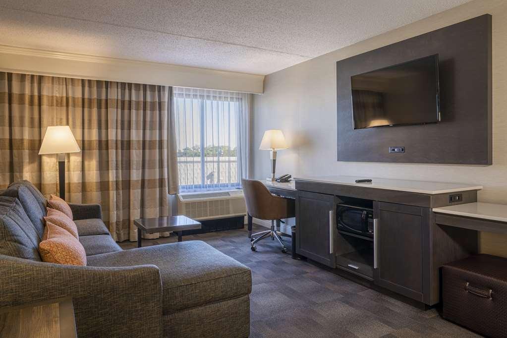 Hampton Inn Carlstadt At The Meadowlands Номер фото
