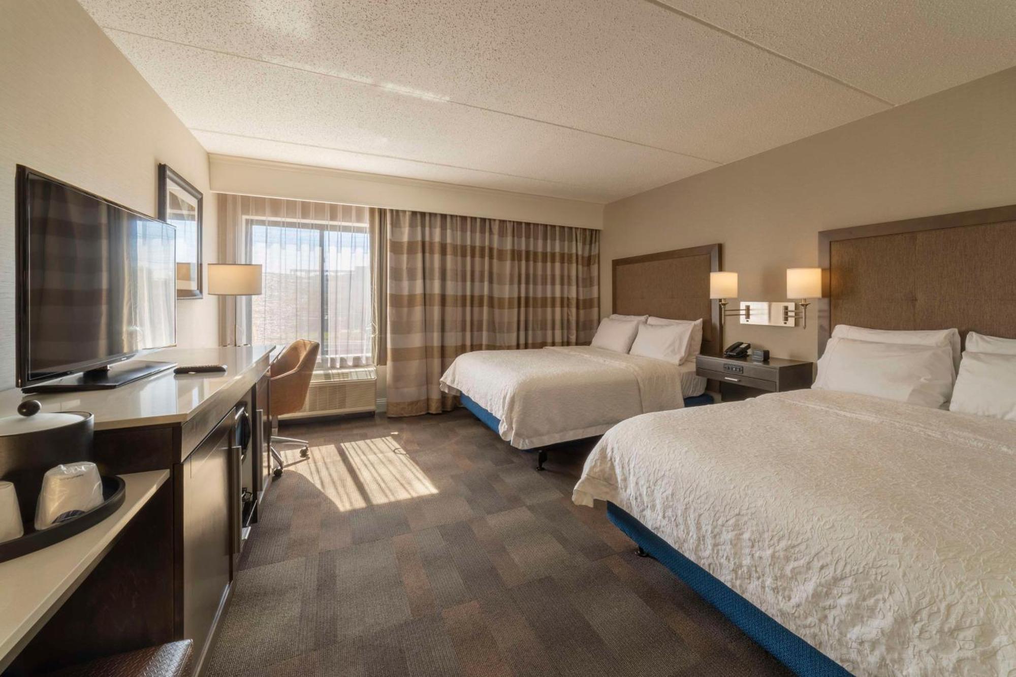 Hampton Inn Carlstadt At The Meadowlands Экстерьер фото