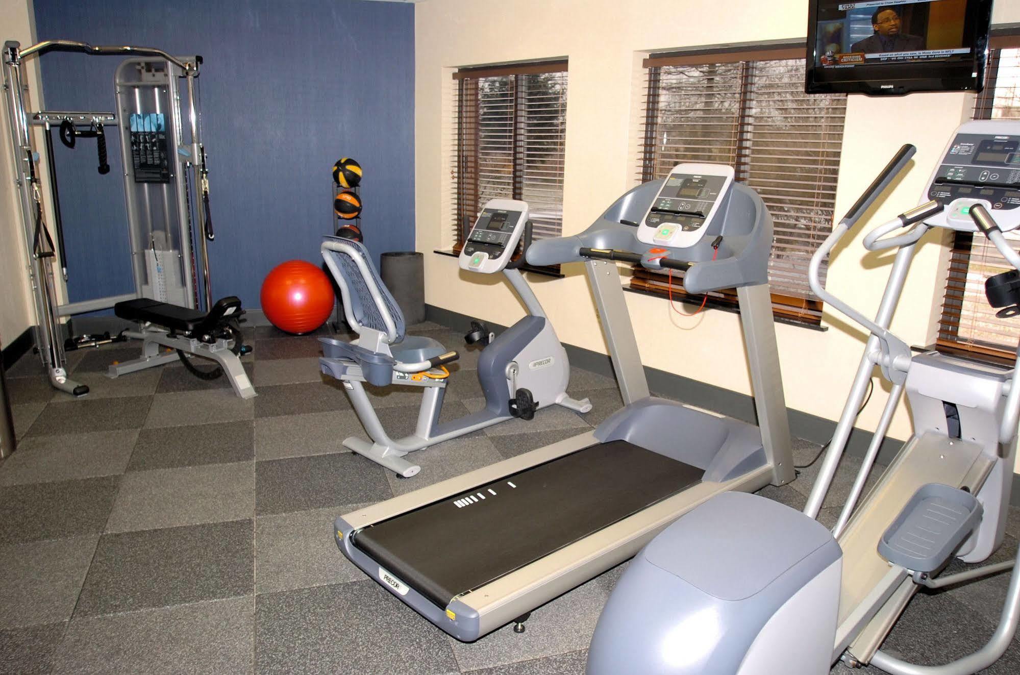 Hampton Inn Carlstadt At The Meadowlands Экстерьер фото